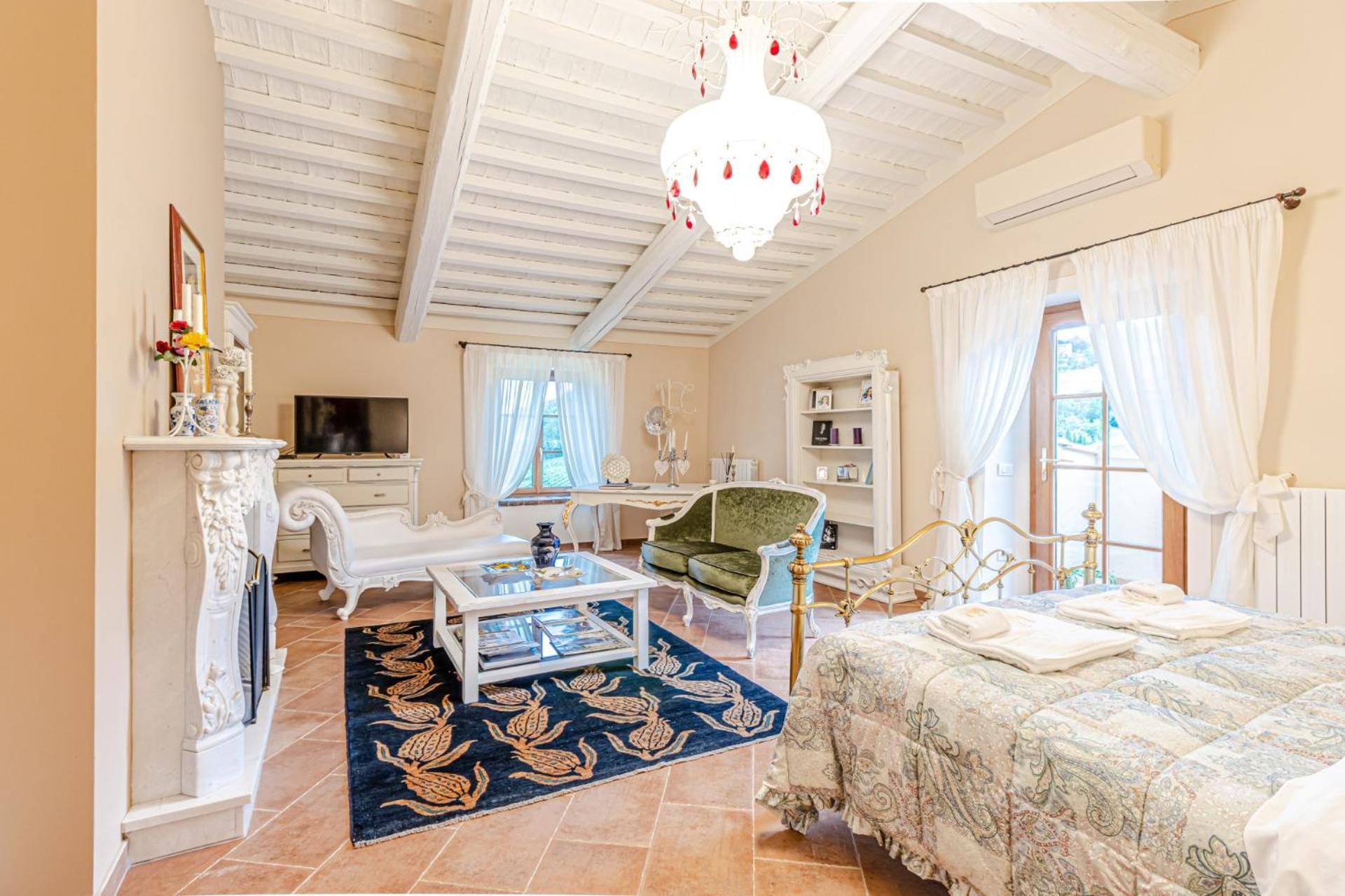 Chateau La Siroque Montecatini Val di Cecina Extérieur photo